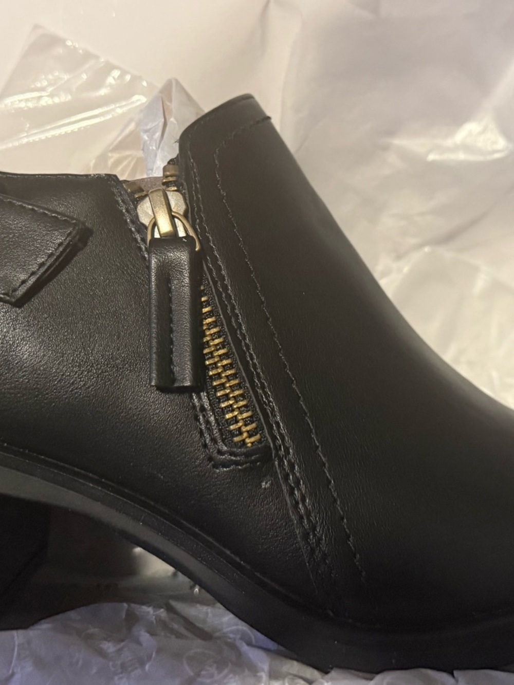 NWT White Mountain
Women's Curby Almond Toe Booties size 9 - Picture 7 of 8